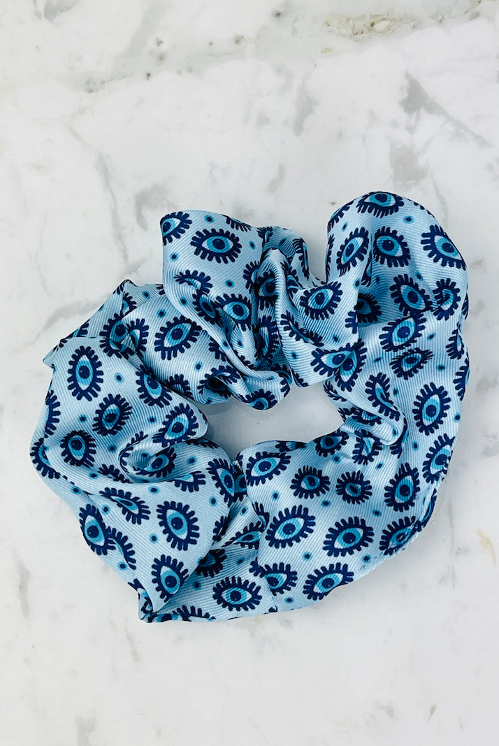Scrunchie_BlueLashes